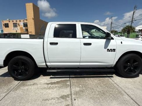 Used 2018 RAM 1500 Express w/ Express Value Package RWD image 15