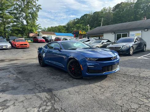 Used 2021 Chevrolet Camaro SS RWD image 1