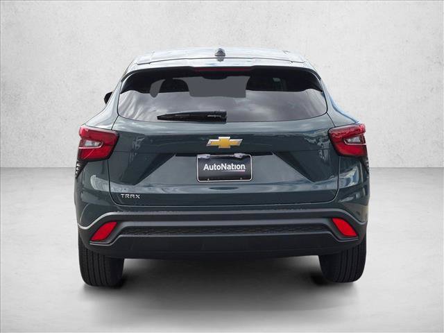 Used 2026 Chevrolet Trax LS FWD image 6