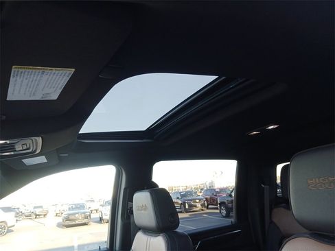 Used 2024 Chevrolet Silverado 3500 High Country w/ High Country Premium Package image 23