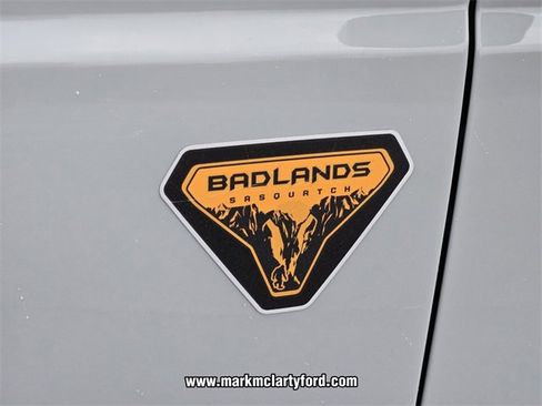 New 2026 Ford Bronco Badlands image 5