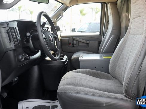 Used 2021 GMC Savana 3500 w/ Power Convenience Package RWD image 20