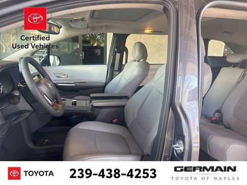Certified 2025 Toyota Sienna XLE image 14