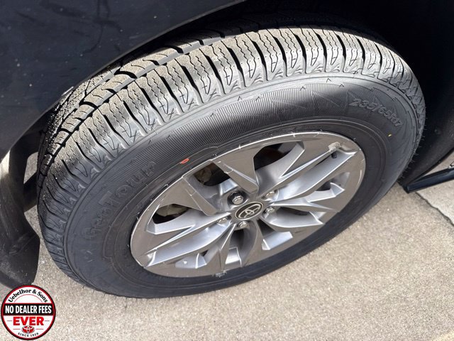 Certified 2025 Toyota Sienna LE w/ LE Plus Package AWD/4WD image 11