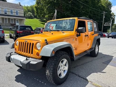 Used 2012 Jeep Wrangler Unlimited Sport AWD/4WD image 3