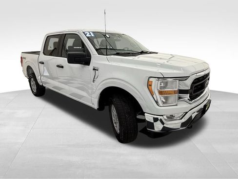 Used 2021 Ford F150 XLT w/ Trailer Tow Package image 6