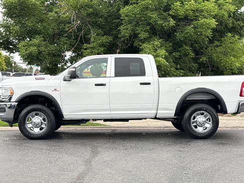 Used 2024 RAM 3500 Tradesman w/ Chrome Appearance Group AWD/4WD image 5