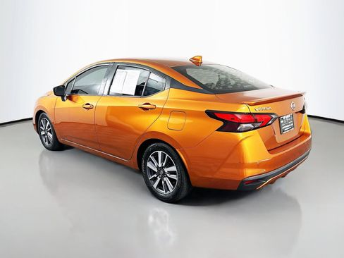 Used 2020 Nissan Versa SV FWD image 5