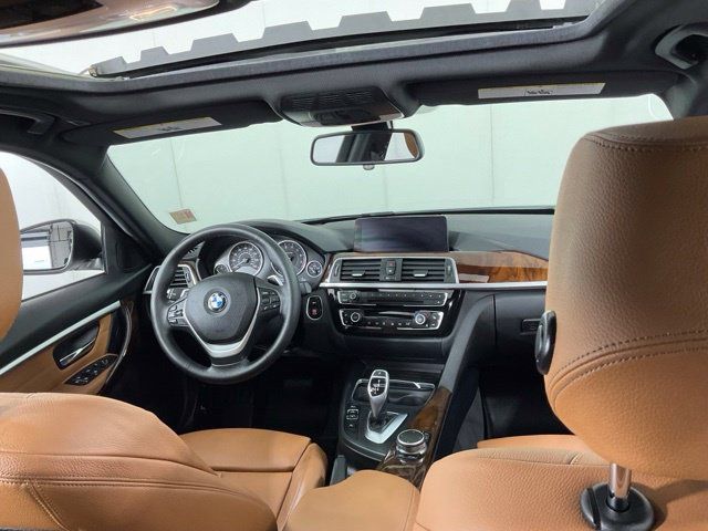 Used 2017 BMW 330i xDrive Sedan AWD/4WD image 16