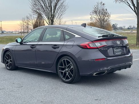 Used 2022 Honda Civic Sport Touring image 7