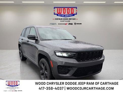 Used 2024 Jeep Grand Cherokee Altitude AWD/4WD image 1