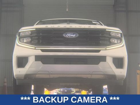 Certified 2025 Ford Expedition Max Platinum w/ Driver's Package AWD/4WD image 3