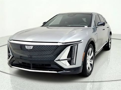 Used 2024 Cadillac Lyriq Tech w/ Driver Assist Package RWD image 3