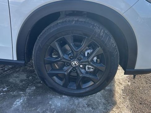 Used 2025 Honda HR-V Sport image 23