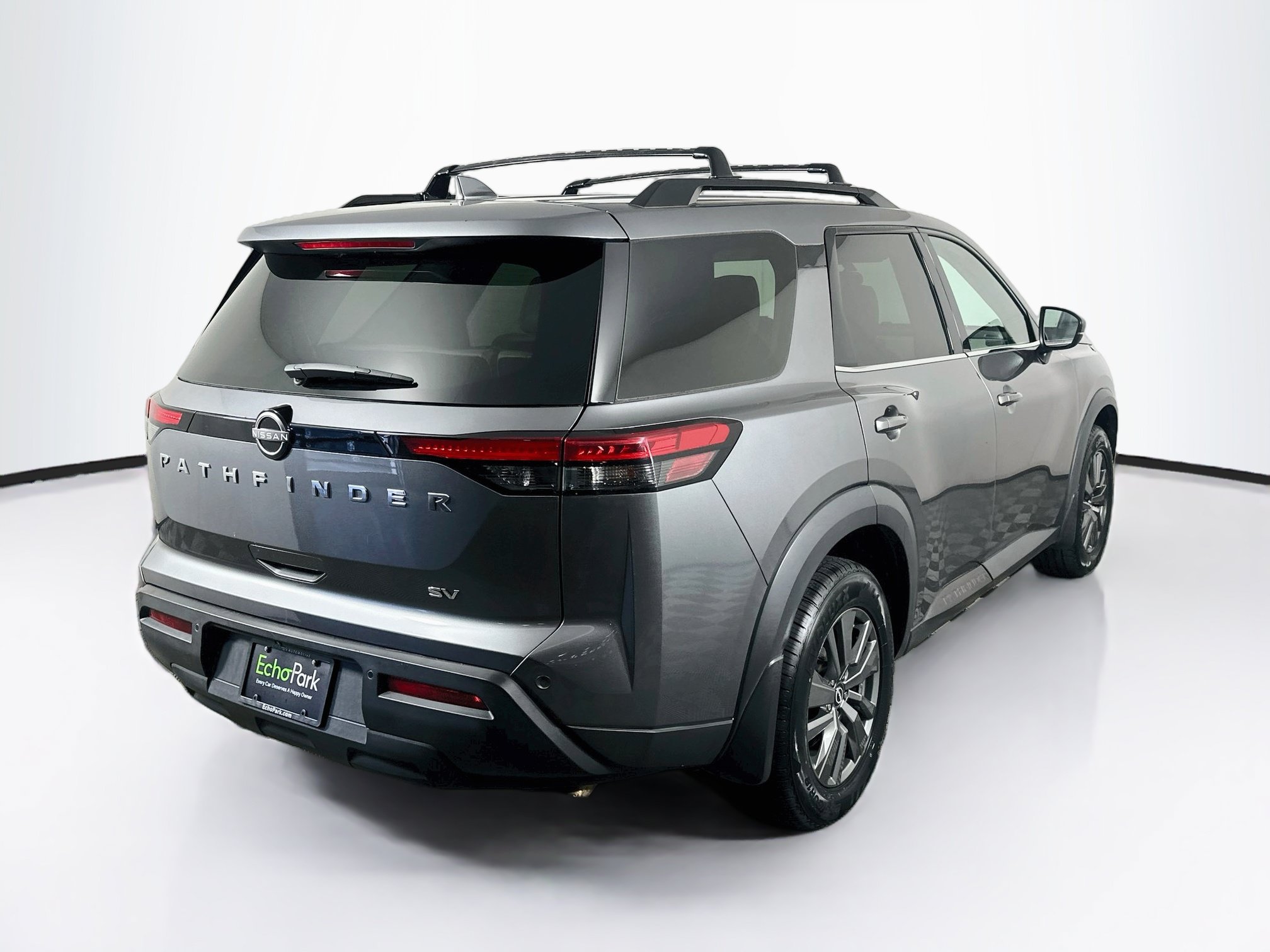Used 2022 Nissan Pathfinder SV FWD image 9