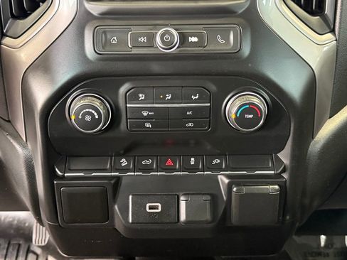 Used 2019 Chevrolet Silverado 1500 W/T w/ Z71 Off-Road Package image 23