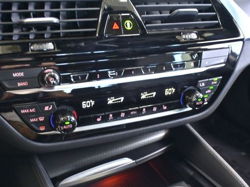 Used 2023 BMW M550i xDrive w/ Executive Package image 25