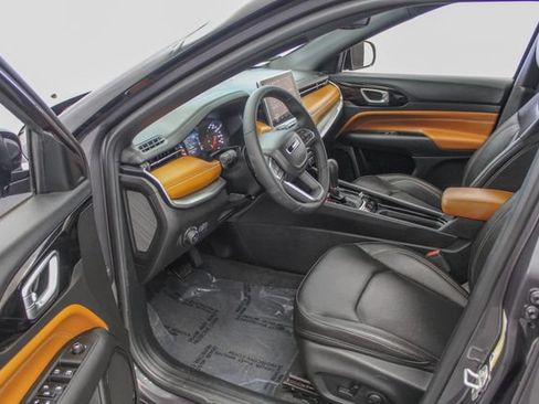 Used 2024 Jeep Compass Limited AWD/4WD image 14