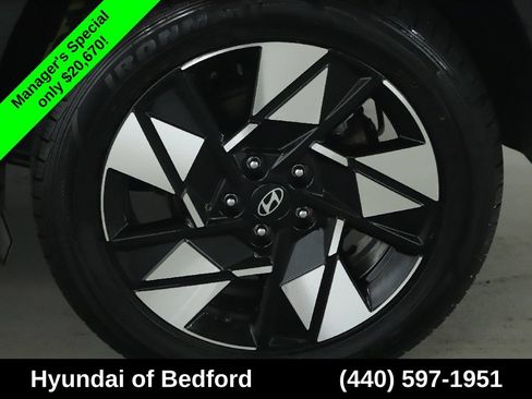 Used 2024 Hyundai Kona SEL AWD/4WD image 41