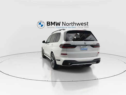 New 2026 BMW X7 xDrive40i w/ M Sport Package image 13