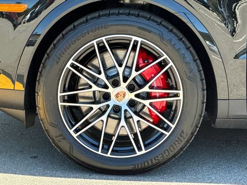 New 2026 Porsche Cayenne S AWD/4WD image 44