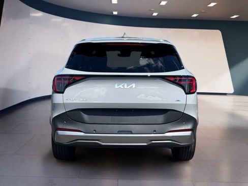 Certified 2026 Kia Sportage S AWD/4WD image 4