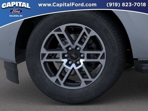 New 2026 Ford Expedition Active AWD/4WD image 19