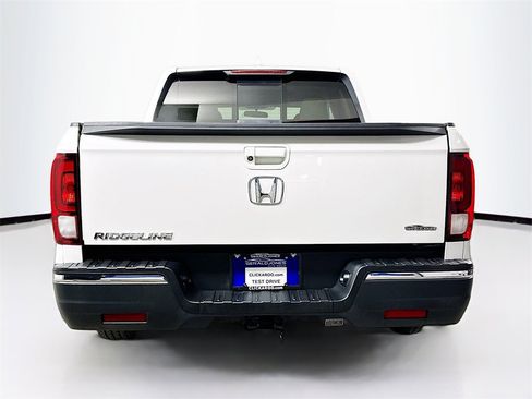 Certified 2019 Honda Ridgeline RTL image 15