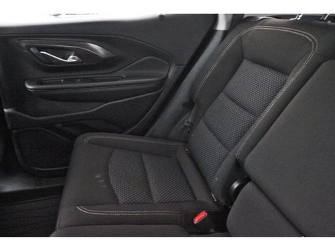 Used 2023 GMC Terrain SLE w/ Driver Convenience Package AWD/4WD image 14
