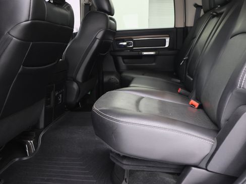 Used 2017 RAM 2500 Laramie w/ Sport Appearance Group AWD/4WD image 33