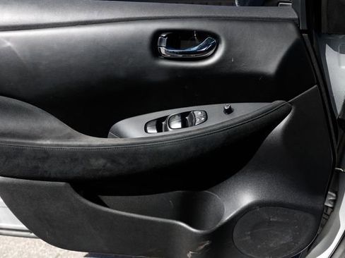 Used 2016 Nissan Leaf S w/ Charger Package image 46