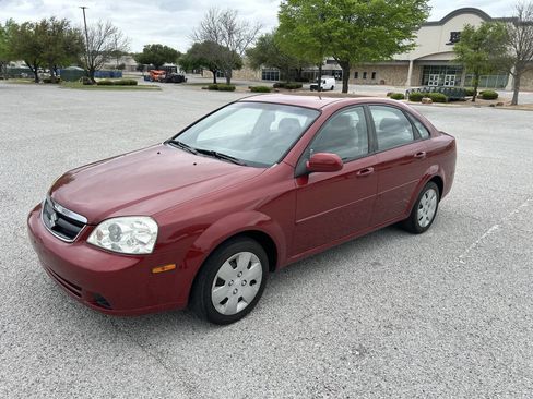 Used 2007 Suzuki Forenza Sedan image 1