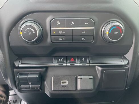 Used 2021 Chevrolet Silverado 1500 LT image 15