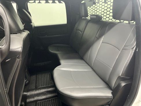 Used 2022 RAM 3500 Tradesman w/ Chrome Appearance Group AWD/4WD image 35