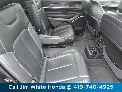 Used 2022 Jeep Grand Cherokee L Limited AWD/4WD image 22