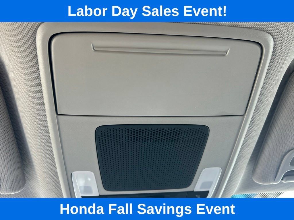 Used 2025 Honda Pilot EX-L image 32