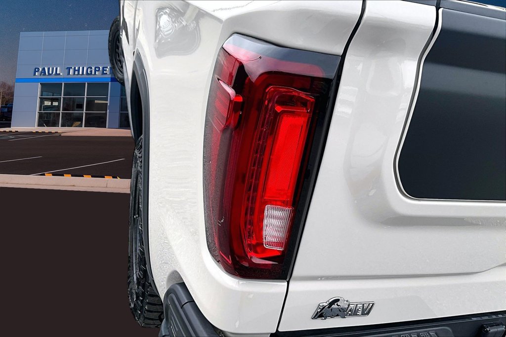 Used 2026 GMC Sierra 1500 AT4X w/ AT4X AEV Edition AWD/4WD image 27