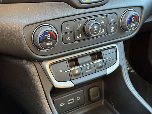 Certified 2023 GMC Terrain SLE w/ Driver Convenience Package image 28