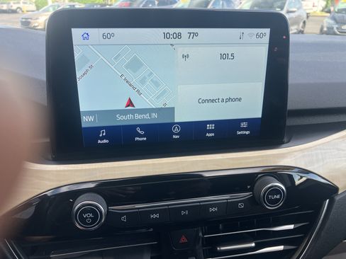 Certified 2022 Ford Escape Titanium w/ Titanium Elite Package AWD/4WD image 28