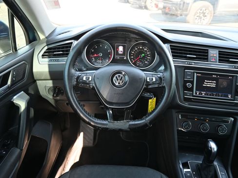 Used 2019 Volkswagen Tiguan S AWD/4WD image 9