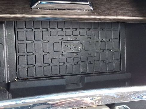 Used 2024 Ford Expedition Limited AWD/4WD image 28