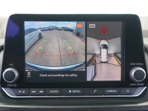 Used 2021 Nissan Rogue SV FWD image 16
