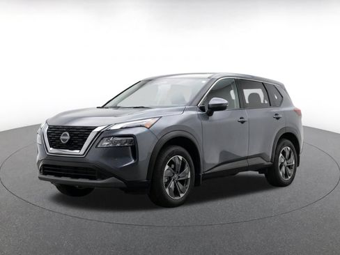 Used 2025 Nissan Rogue SV AWD/4WD image 3