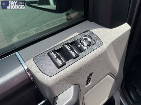 Used 2019 Ford F150 XLT w/ Equipment Group 302A Luxury AWD/4WD image 24