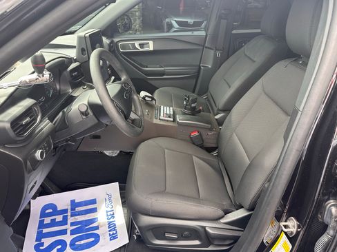 Used 2021 Ford Explorer 4WD Police Interceptor w/ Ready For The Road Package image 12