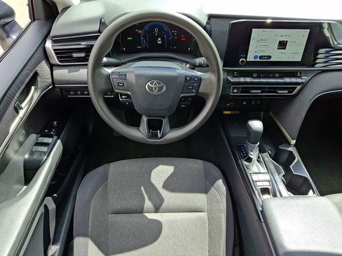 Certified 2025 Toyota Camry LE FWD image 11