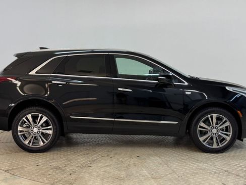 New 2025 Cadillac XT5 Premium Luxury image 8