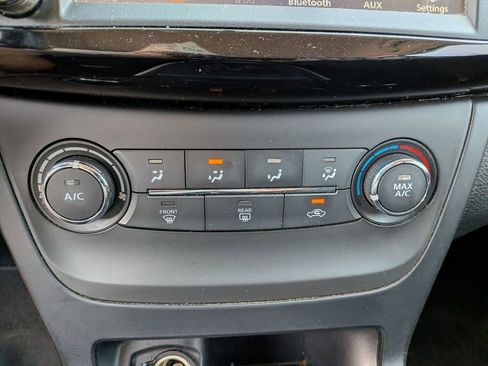 Used 2019 Nissan Sentra S image 7