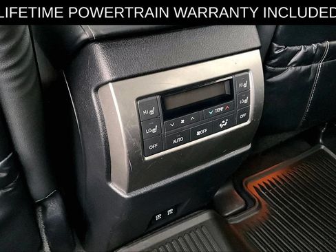 Used 2023 Lexus GX 460 Premium w/ Accessory Package AWD/4WD image 31