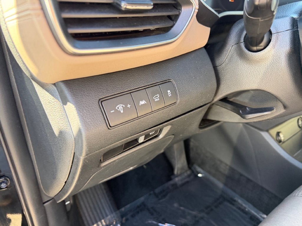 Used 2021 Hyundai Santa Fe SEL w/ Convenience Package FWD image 19